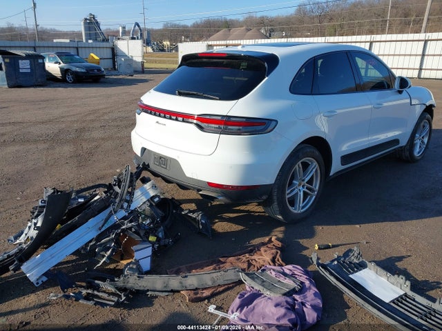 2019 PORSCHE MACAN WP1AA2A52KLB09289 Photo 3