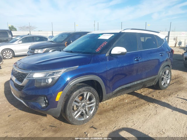 44113431 :رقم المزاد ، KNDEU2AA2M7076393 vin ، 2021 Kia Seltos S مزاد بيع