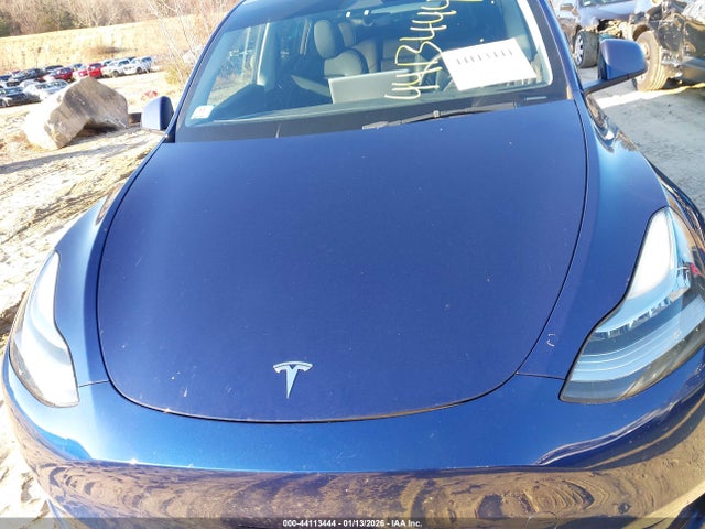 44113444 :رقم المزاد ، 7SAYGDEE3NA020326 vin ، 2022 Tesla Model Y Long Range Dual Motor All-wheel Drive مزاد بيع