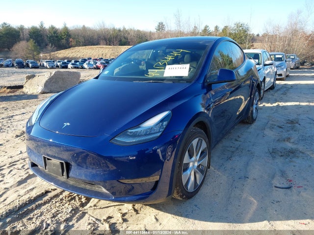 44113444 :رقم المزاد ، 7SAYGDEE3NA020326 vin ، 2022 Tesla Model Y Long Range Dual Motor All-wheel Drive مزاد بيع