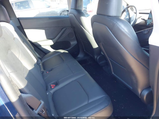 44113444 :رقم المزاد ، 7SAYGDEE3NA020326 vin ، 2022 Tesla Model Y Long Range Dual Motor All-wheel Drive مزاد بيع