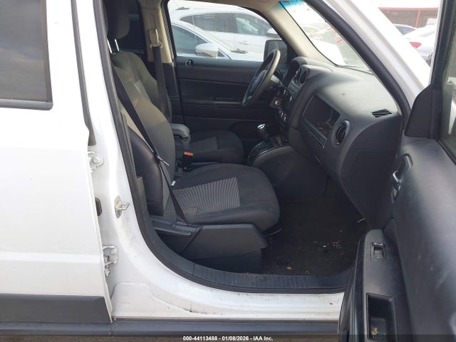 1C4NJPBA8FD402609 Jeep Patriot Altitude Edition