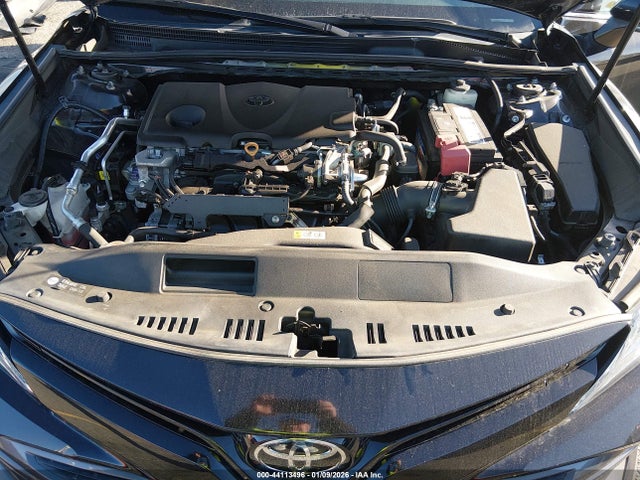 4T1B11HK2JU006518 Toyota CAMRY XLE