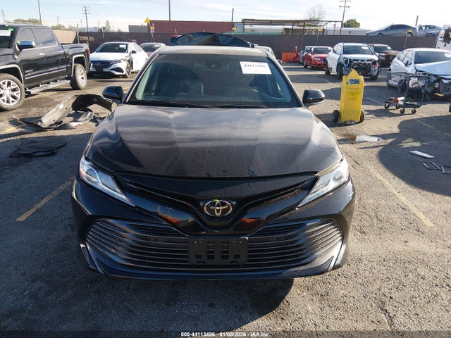 4T1B11HK2JU006518 Toyota CAMRY XLE