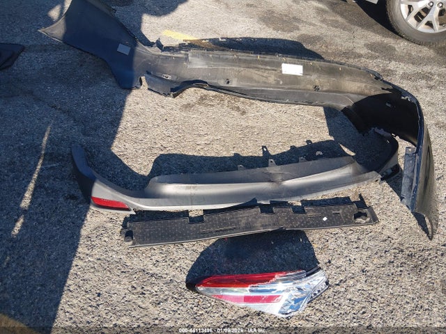 4T1B11HK2JU006518 Toyota CAMRY XLE