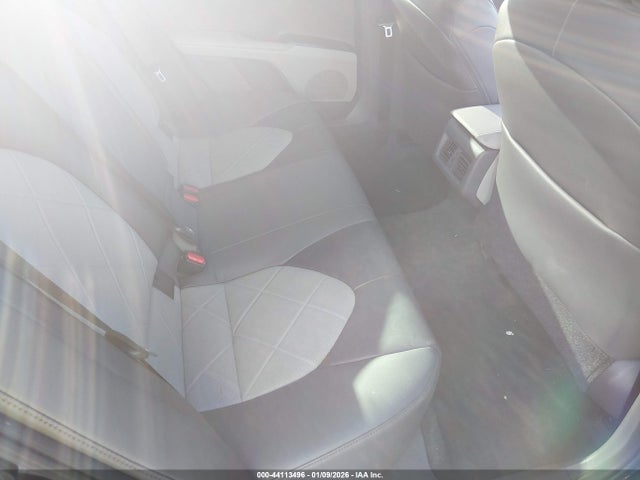 4T1B11HK2JU006518 Toyota CAMRY XLE