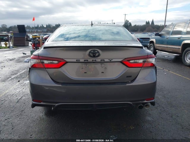 4T1G11AK4NU681597 Toyota CAMRY SE