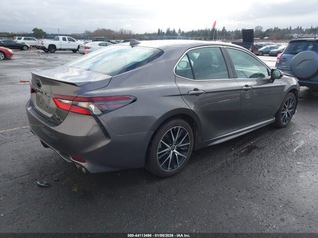 4T1G11AK4NU681597 Toyota CAMRY SE