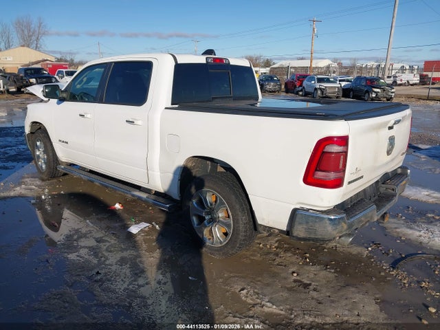 2019 RAM 1500 1C6SRFFT1KN627614 Photo 2