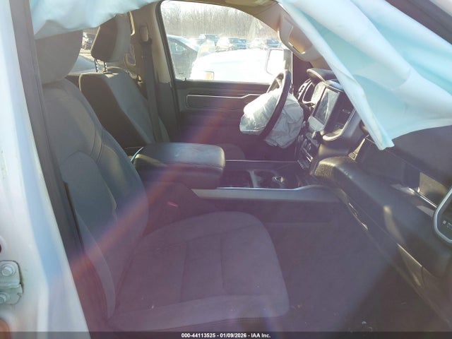 2019 RAM 1500 1C6SRFFT1KN627614 Photo 4