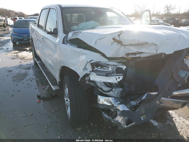2019 RAM 1500 1C6SRFFT1KN627614 Photo 5