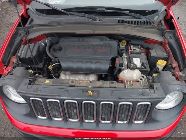 Jeep Renegade Latitude 4x4 2018 ZACCJBBB2JPH60673 Image 10