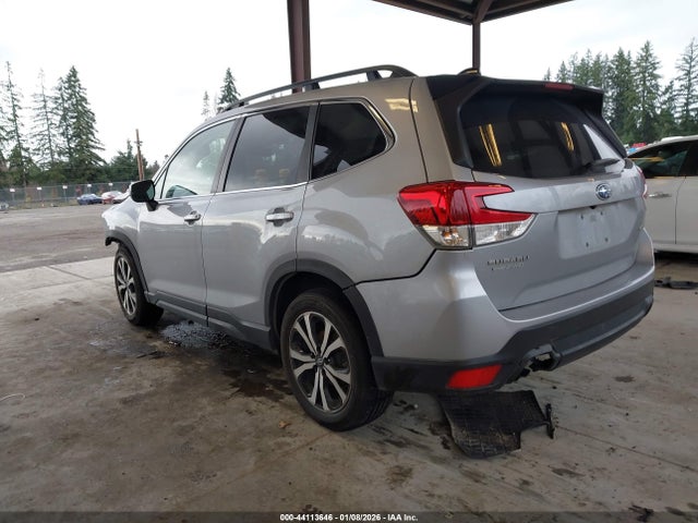 Subaru Forester Limited 2024 JF2SKAKC3RH474699 Image 3