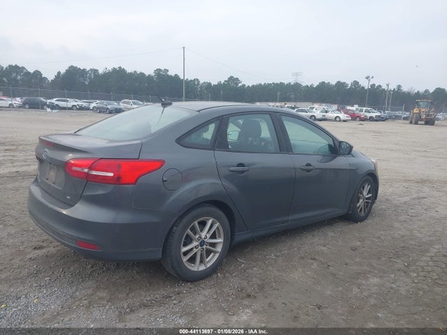 1FADP3F25JL225625 Ford FOCUS SE
