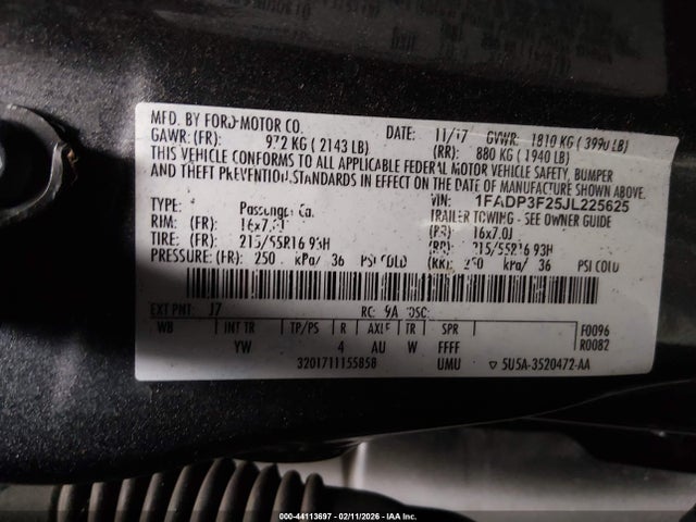 1FADP3F25JL225625 Ford FOCUS SE
