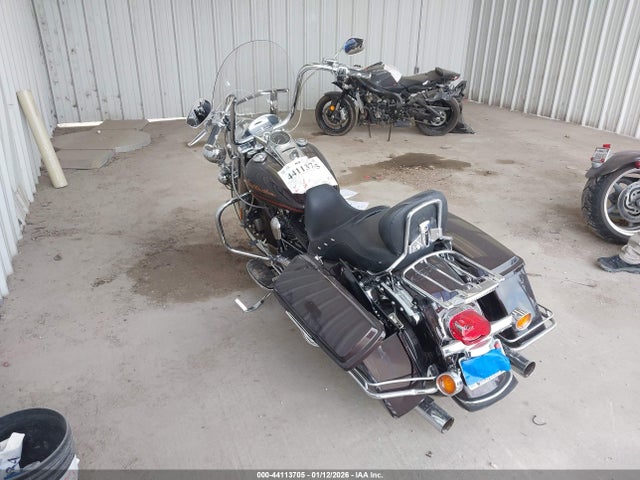 2011 HARLEY-DAVIDSON FLHR 1HD1FB416BB672006 Photo 2