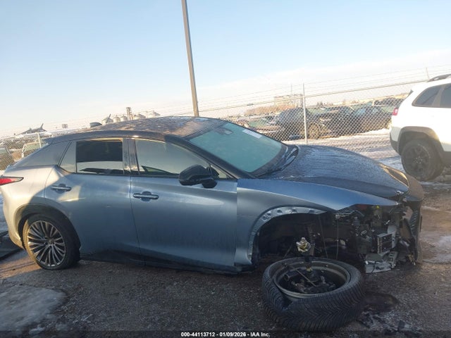 JTJAAAAB7PA011313 Lexus Rz 450e Luxury