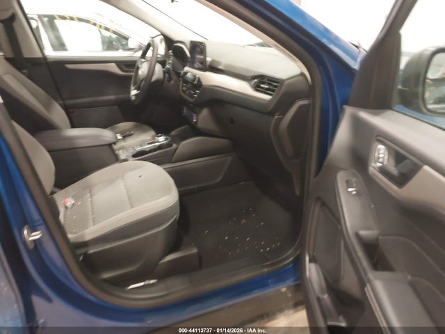1FMCU9G67NUB32216 Ford ESCAPE SE