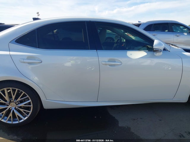 Lexus IS 250 2014 JTHBF1D20E5013381 Image 13