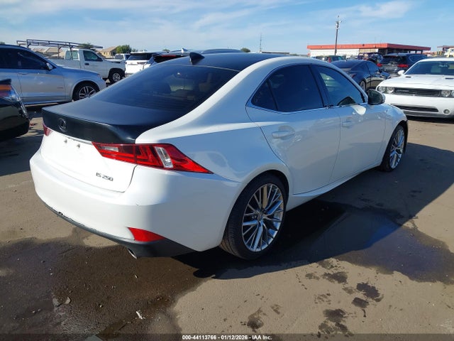 Lexus IS 250 2014 JTHBF1D20E5013381 Image 4