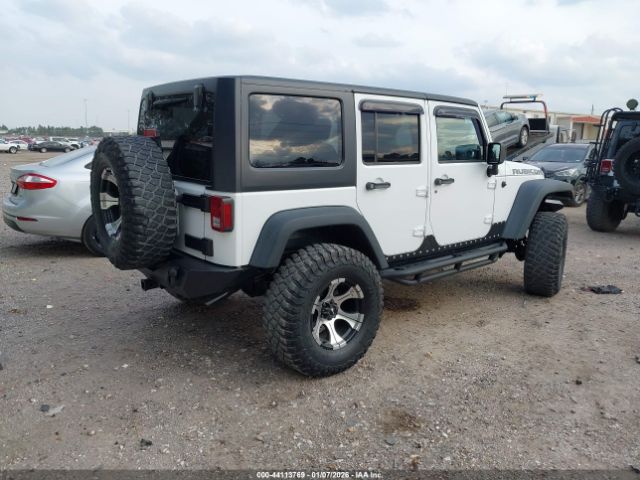 2011 JEEP WRANGLER UNLIMITED 1J4BA6H10BL536027 Photo 3