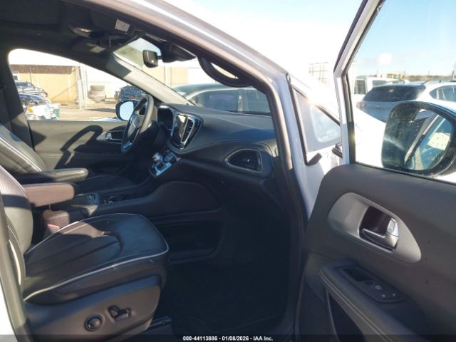 2026 CHRYSLER PACIFICA 2C4RC1GG0TR176189 Photo 4
