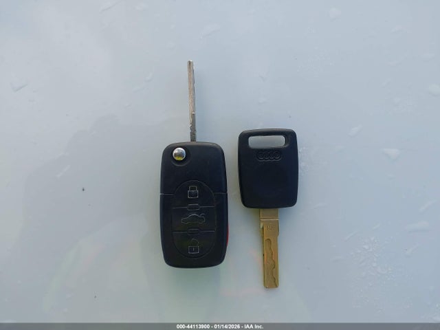 2002 AUDI TT TRUTC28N821030432 Photo 10