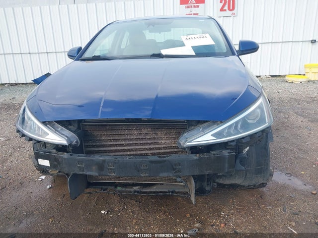 Продажа на аукционе авто 2020 Hyundai Elantra Sel, vin: 5NPD84LF1LH514528, номер лота: 44113903