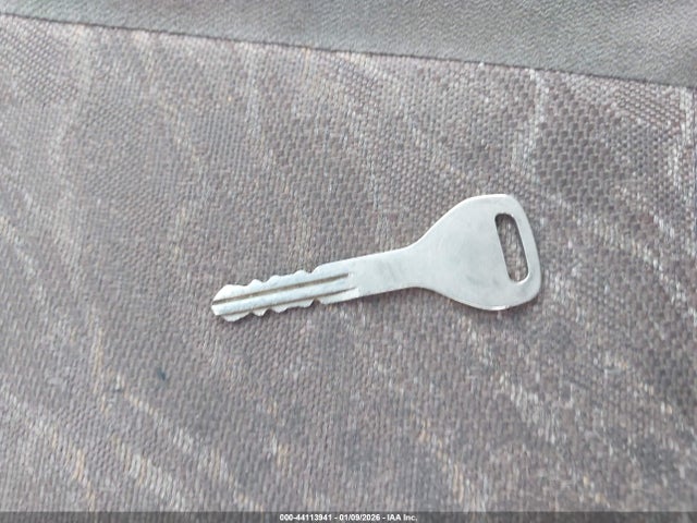 44113941 :رقم المزاد ، JF1SF6352WH778317 vin ، 1998 Subaru Forester L مزاد بيع