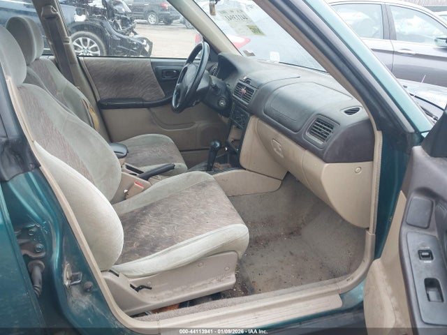 44113941 :رقم المزاد ، JF1SF6352WH778317 vin ، 1998 Subaru Forester L مزاد بيع