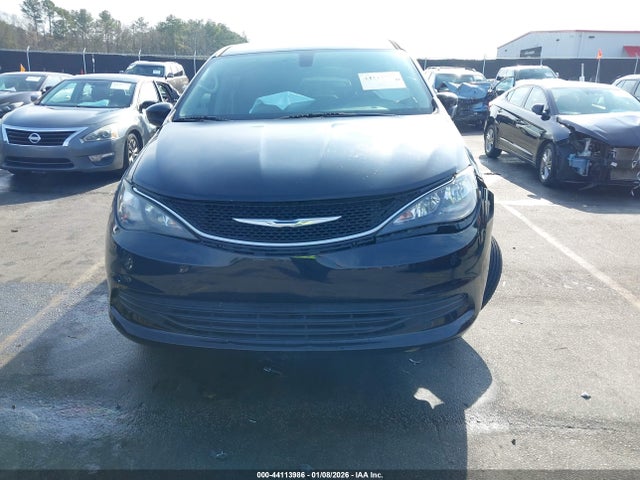 Продажа на аукционе авто 2017 Chrysler Pacifica Touring, vin: 2C4RC1DG3HR507827, номер лота: 44113986