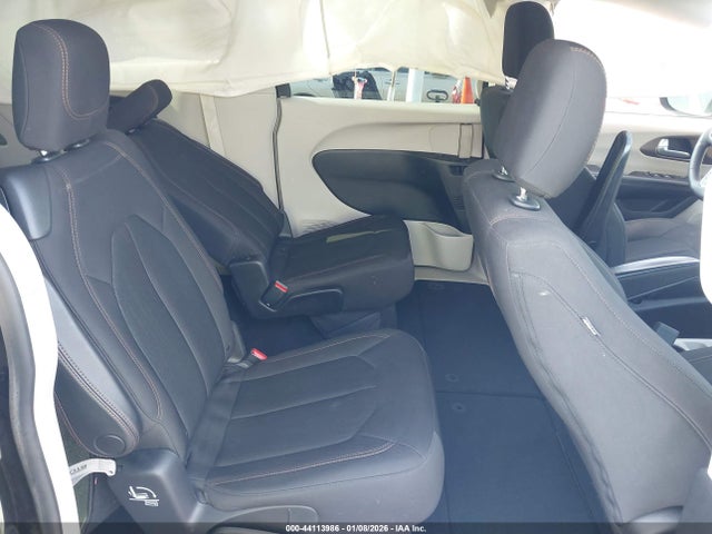 Продажа на аукционе авто 2017 Chrysler Pacifica Touring, vin: 2C4RC1DG3HR507827, номер лота: 44113986