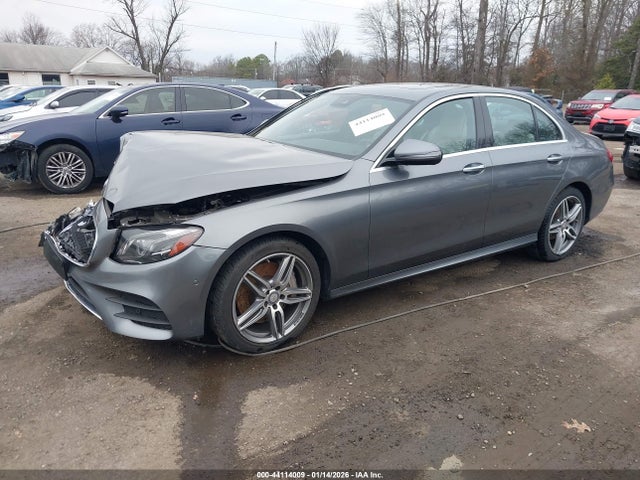 2017 MERCEDES-BENZ E 300 WDDZF4KB5HA206583 Photo 1