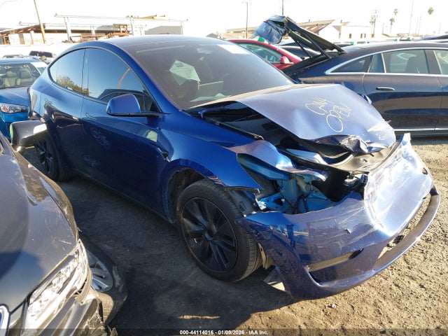 2025 TESLA MODEL Y 7SAYGDEDXSF227916 Photo 0
