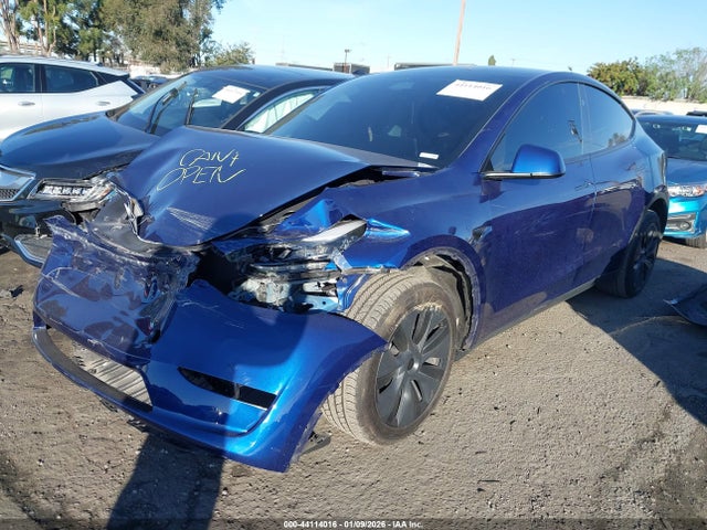 2025 TESLA MODEL Y 7SAYGDEDXSF227916 Photo 1