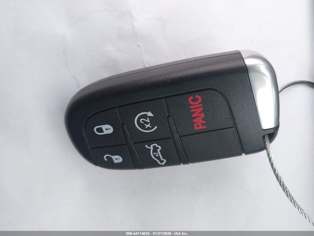 1C4PJLCS1FW612093 Jeep Cherokee Latitude