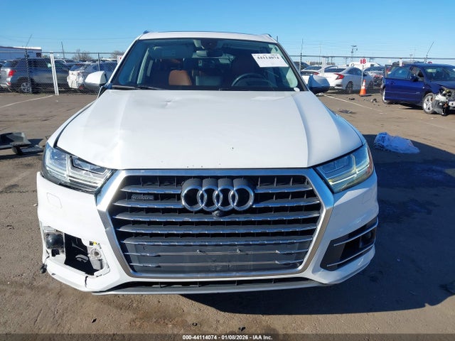 Audi Q7 3.0t Premium 2018 WA1VAAF73JD006277 Image 13