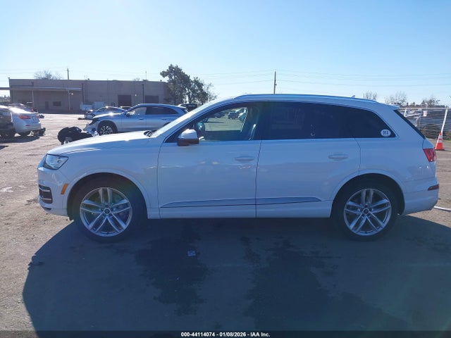 Audi Q7 3.0t Premium 2018 WA1VAAF73JD006277 Image 15
