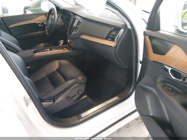 YV4A221K5N1809745 Volvo Xc90 T6 Momentum 6 Passenger