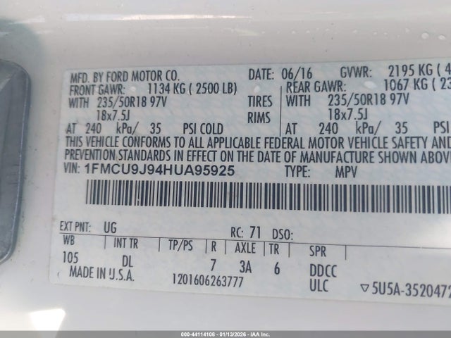 1FMCU9J94HUA95925 Ford Escape Titanium