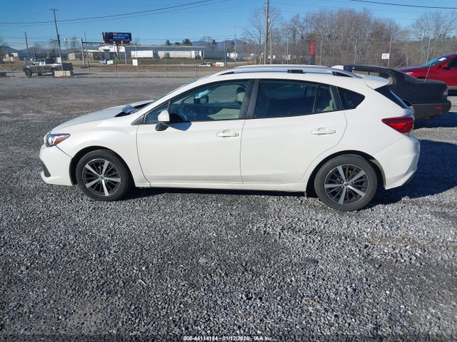 4S3GTAV67M3705827 Subaru Impreza Premium 5-door