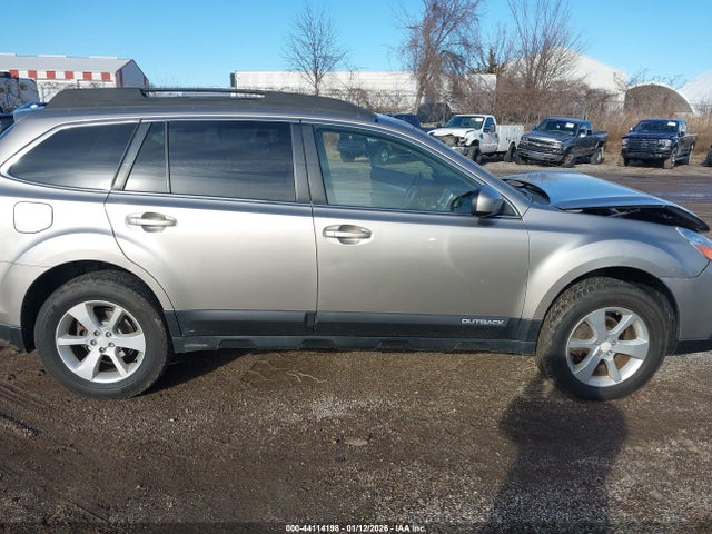 4S4BRCCC4E3319747 Subaru Outback 2.5i Premium
