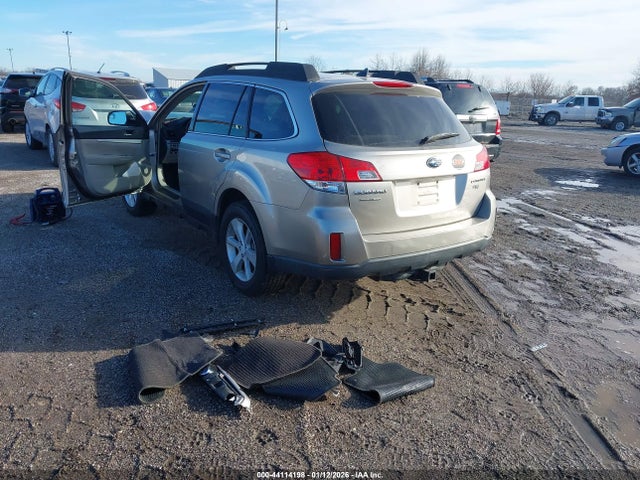 4S4BRCCC4E3319747 Subaru Outback 2.5i Premium