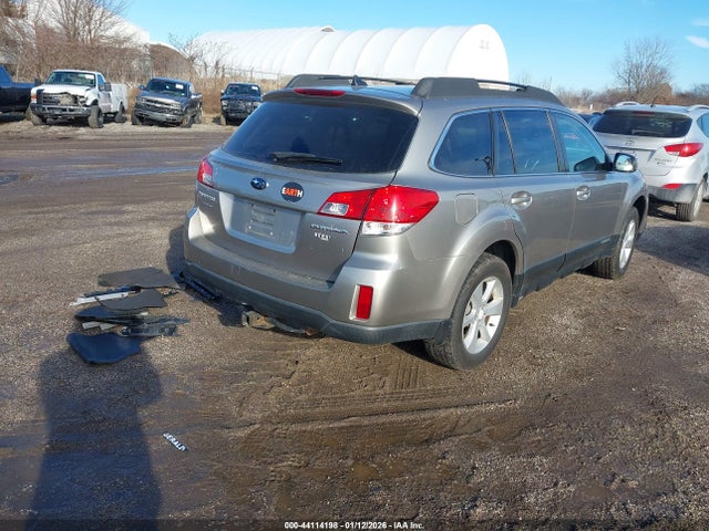 4S4BRCCC4E3319747 Subaru Outback 2.5i Premium