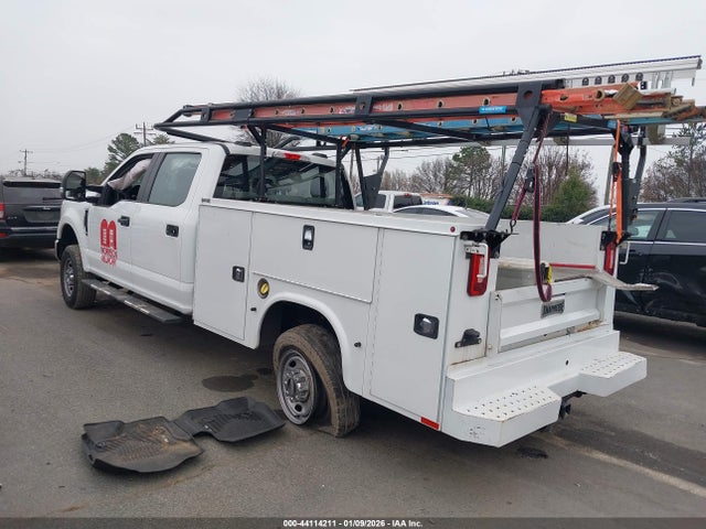 2022 FORD F-250 1FD7W2B62NED47314 Photo 2