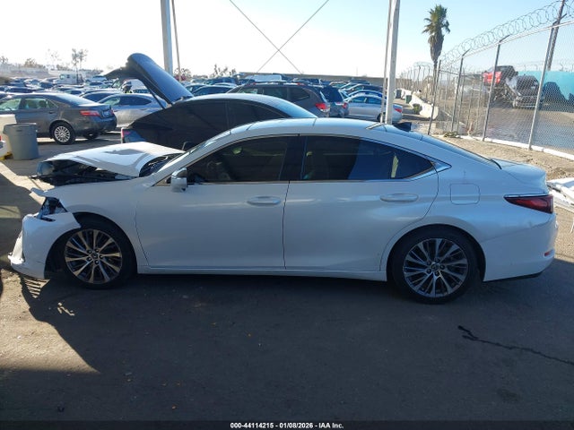 Lexus ES 350 2019 JTHBZ1B19K2005133 Image 15