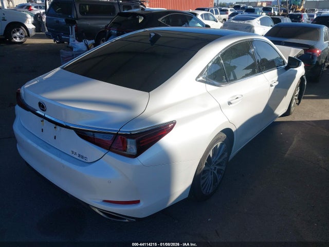 Lexus ES 350 2019 JTHBZ1B19K2005133 Image 4