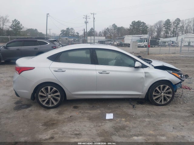 Hyundai Accent Limited 2020 3KPC34A68LE107811 Image 13