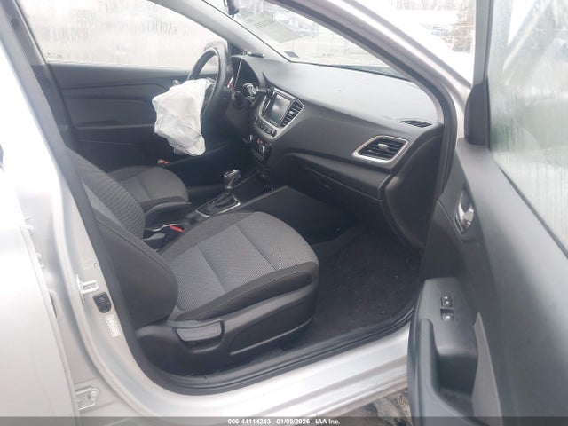 Hyundai Accent Limited 2020 3KPC34A68LE107811 Image 5