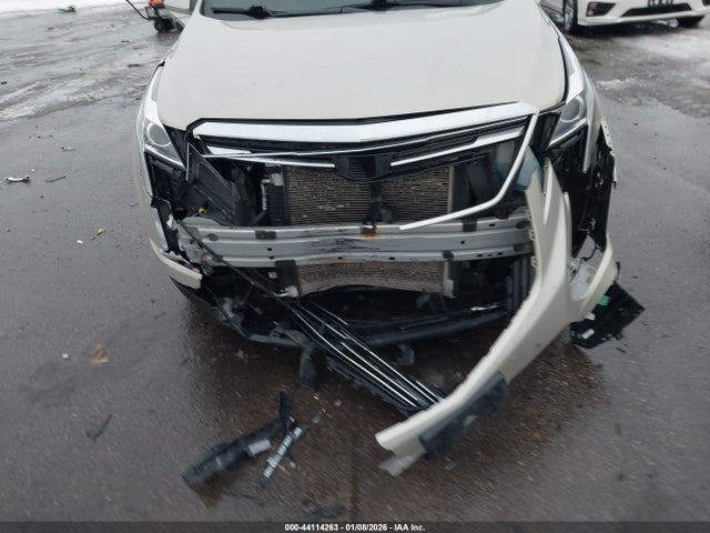 2017 CADILLAC XT5 1GYKNBRS0HZ122370 Photo 5